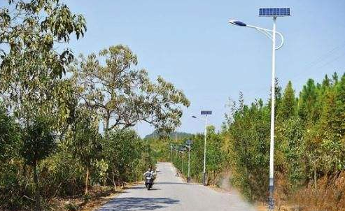 農(nóng)村太陽能路燈整套價(jià)格