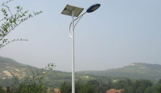 保定農(nóng)村太陽能路燈 保定農(nóng)村太陽能路燈廠家報價多少錢