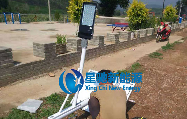 光伏太陽(yáng)能路燈