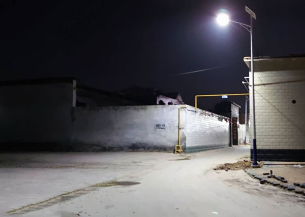 新農(nóng)村建設(shè)太陽(yáng)能路燈