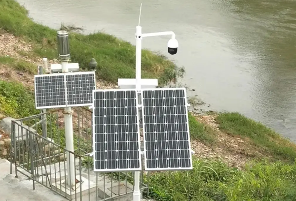 �O(ji��n)��̫��ܹ��ϵ�y(t��ng)